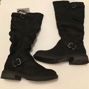 Boots 8, Black, Vitalize Inner Sole NWB